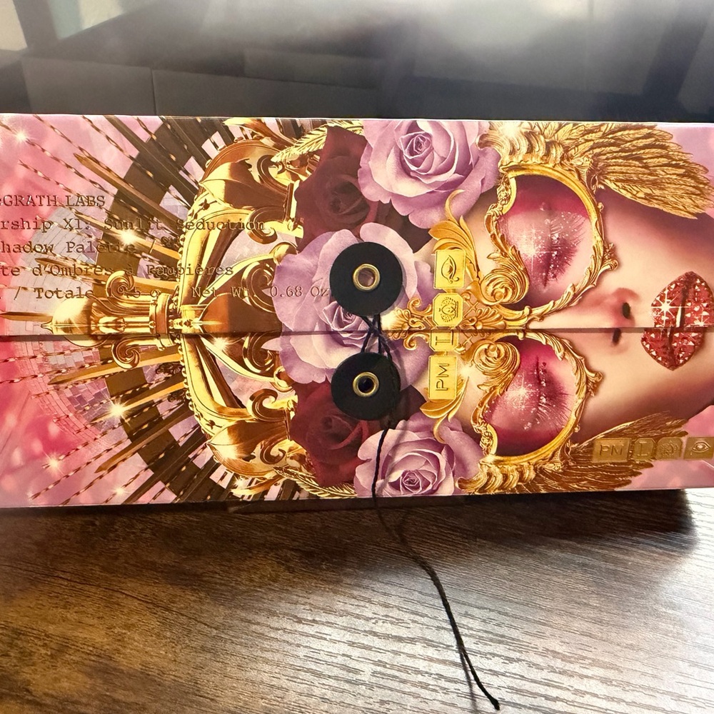 Pat McGrath Eyeshadow Palette -